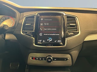 Volvo XC90 7sits B5 AWD R-Design Värmare HuD Pano Skinn H/K S&V – bild 10