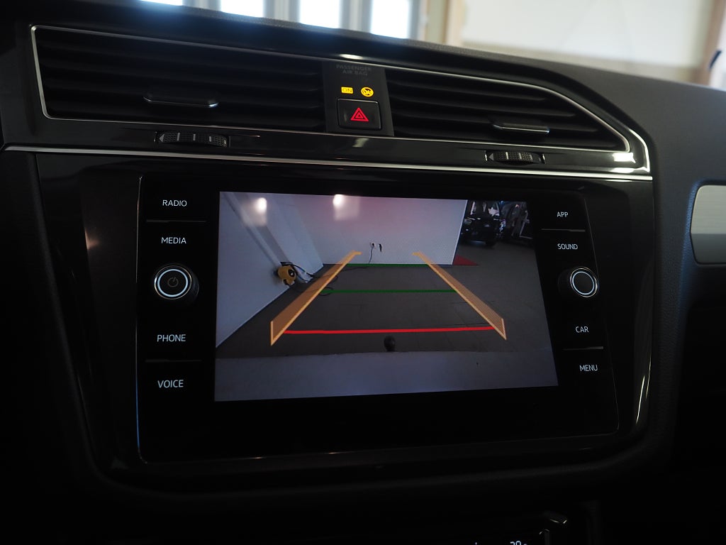Volkswagen Tiguan 1.4 TSI 150hk DSG 4Motion Drag Kamera P-Värmare Carplay 2018