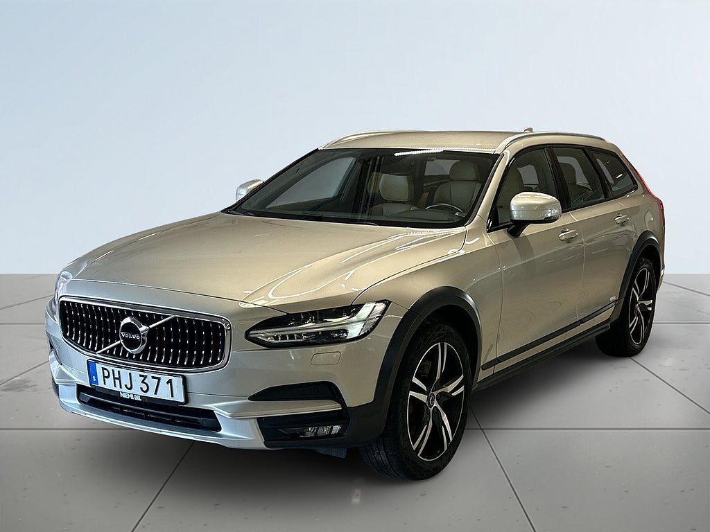 Volvo V90 Cross Country D4 AWD Pro Dragkrok B-kamera Pvärmare CarPlay Navi S&V