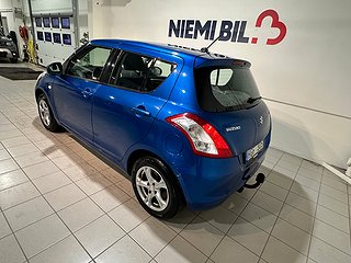 Suzuki Swift 5-dörrar 1.2 VVT 4WD Kamkedja Drag MoK S/V-hjul