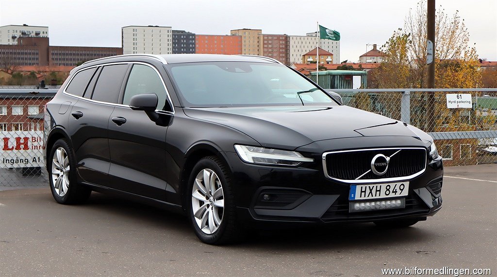 Volvo V60 D4 190hk Momentum S/V-hjul Carplay Kamrem