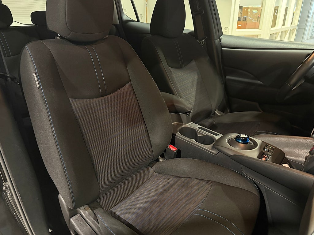 Nissan Leaf ACENTA | NYSERVAD | 40kwh | Adaptiv farthållare 2022