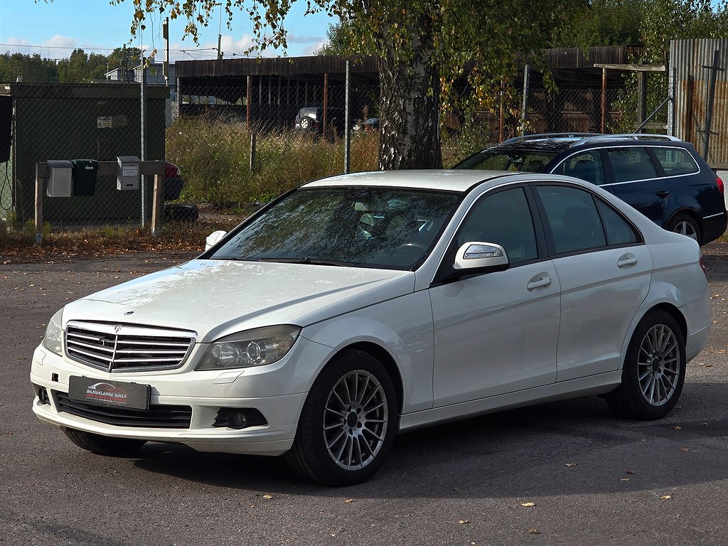 Mercedes-Benz C 220 CDI 5G-Tronic Classic Euro 5 NY BESIKTAD