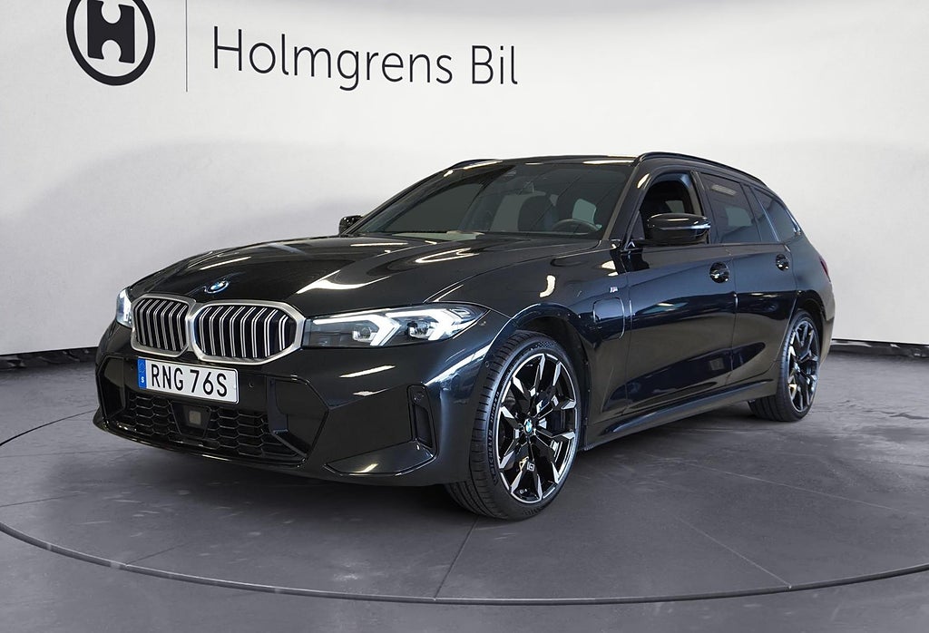 BMW 330e xDrive Touring
