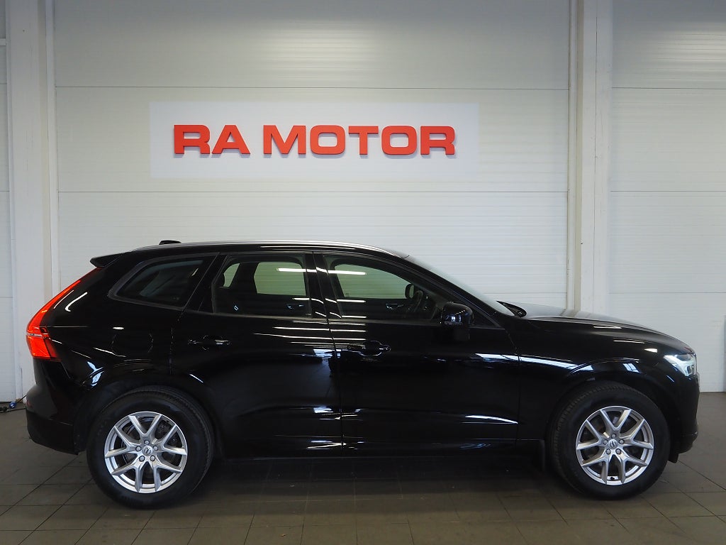 Volvo XC60 D4 Aut 190hk Momentum Teknikpkt B-Kamera D-Värm Navi