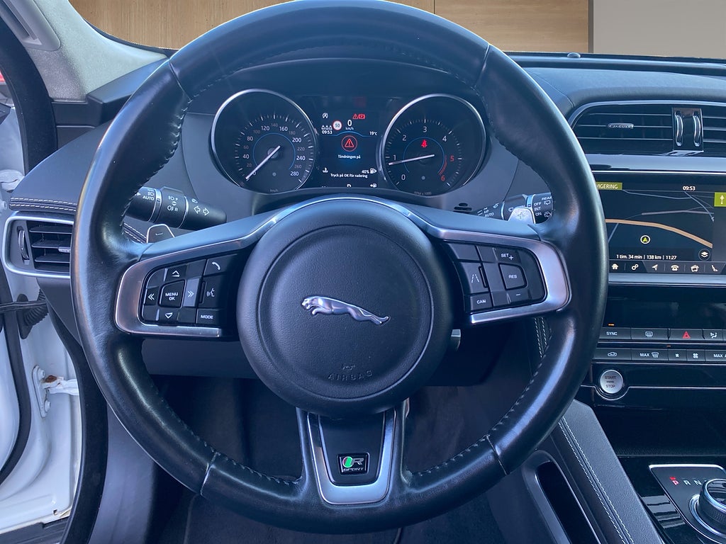 Jaguar F-Pace 20d AWD Automatic, 8-trins, 180ps, 2019