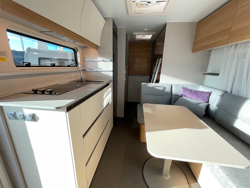 Adria Adora 573PT / Mover / AC / Barnkammare / Markis /  - Adria