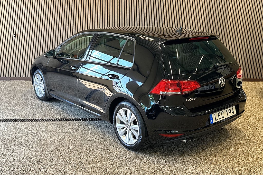 Volkswagen Golf 5-dörrar 1.6 TDI DPF BMT 4Motion Base