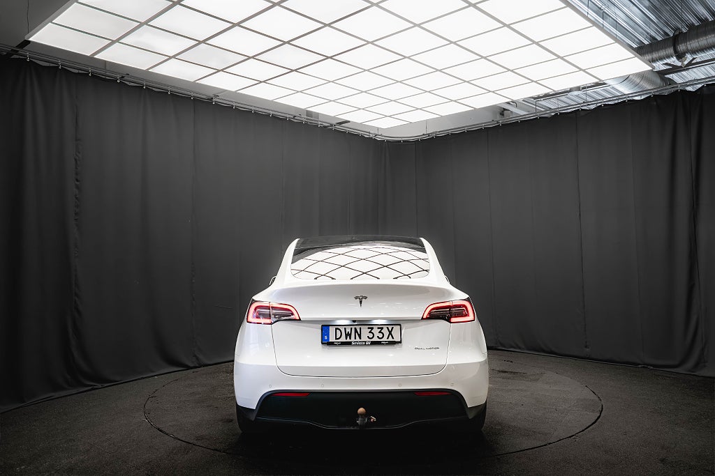 Tesla Model Y Long Range AWD DRAG 20'' PANO LÄDER 1-ÄGARE MOMS