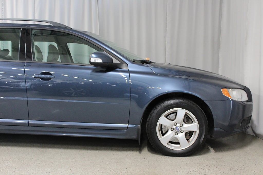 Volvo V70 2.4D Geartronic Momentum, Drag, S&V-hjul