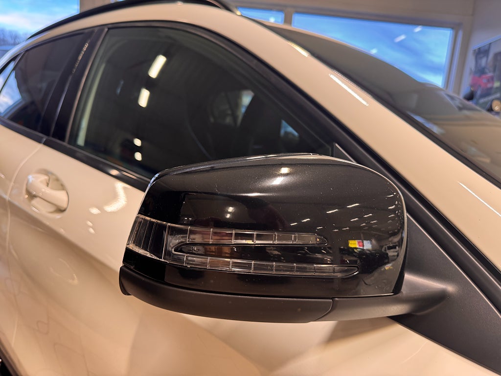 Mercedes-Benz GLA 2016 - miniatyr 33