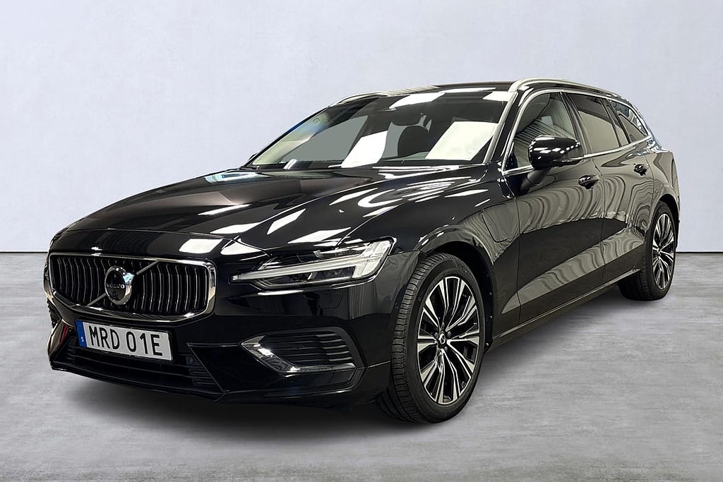 Volvo V60 Recharge T6 Core Edition II (Drag, HK-ljud, Ljus pkt, 360 kame..