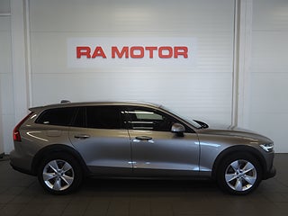 Kombi Volvo V60 Cross Country 4 av 24
