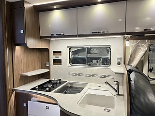 Husbil-integrerad Frankia PLATIN 18 av 33