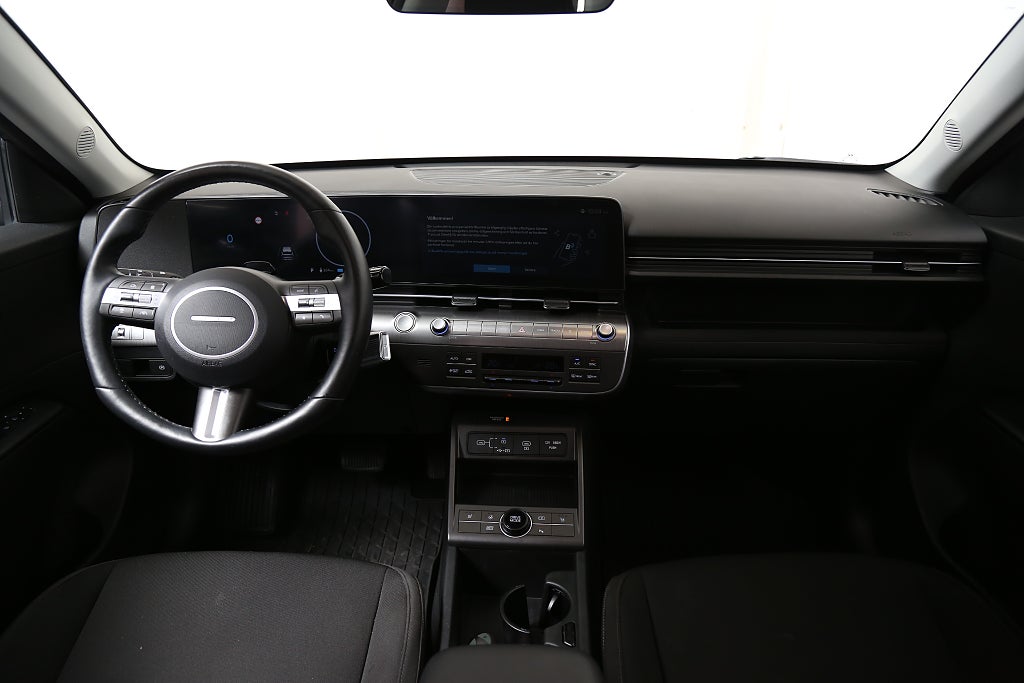 Hyundai Kona Electric Standard Range Essential 2024