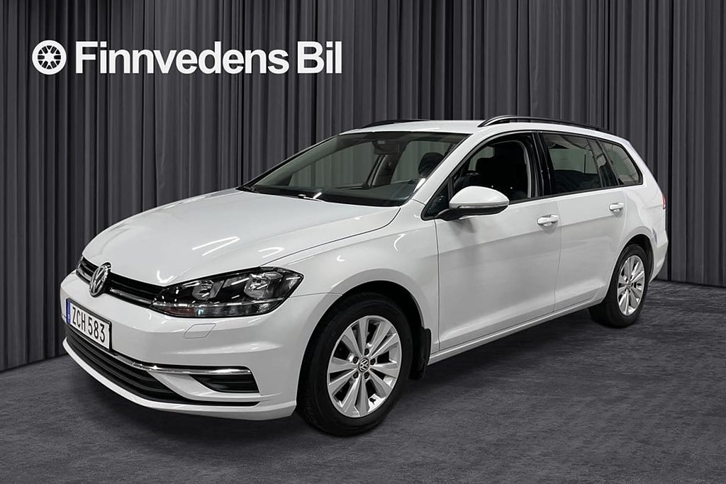 Volkswagen Golf 1.0 TSI BMT Manuell 110HK (V-HJUL) *DRAGK...