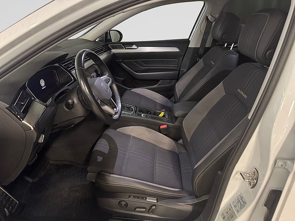Volkswagen Passat Alltrack 2.0 TDI 4Motion Alltrack Dragk Adaptiv farth Värmare bild 12