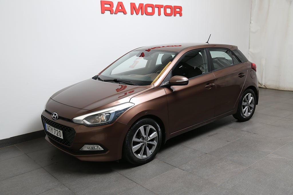 Hyundai i20 1,4 101hk Premium Automat P-sensor 2016