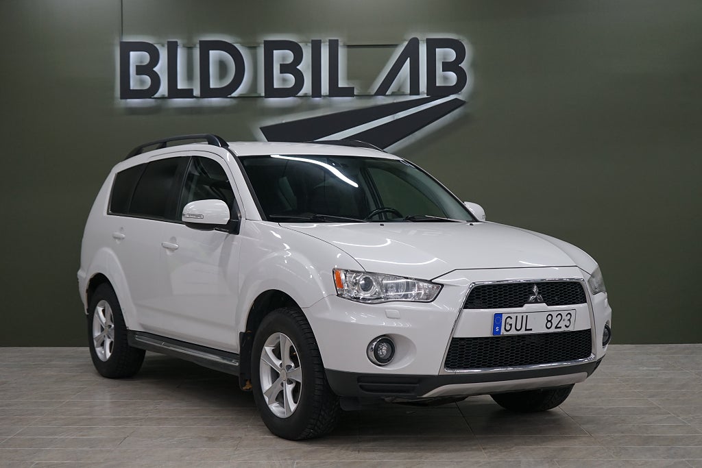 Mitsubishi Outlander 2.2 Di-D 4WD 7 SITS KAMNYTT NYBES 156HK