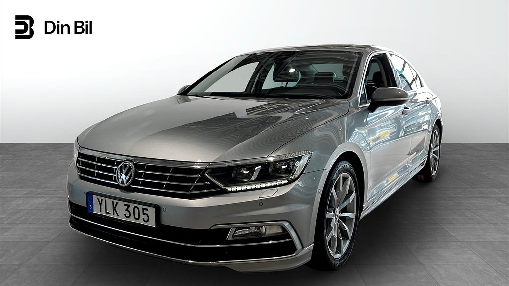 Volkswagen Passat Sedan 220hk R-Line/ActiveInfo/Kamera/Drag
