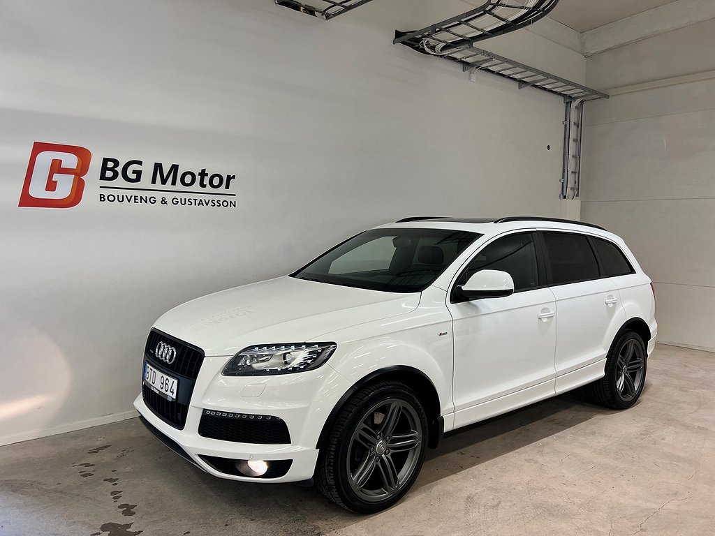 Audi Q7 3.0 TDI V6 245hk 7-Sits S Line Drag/Värmare/Panorama