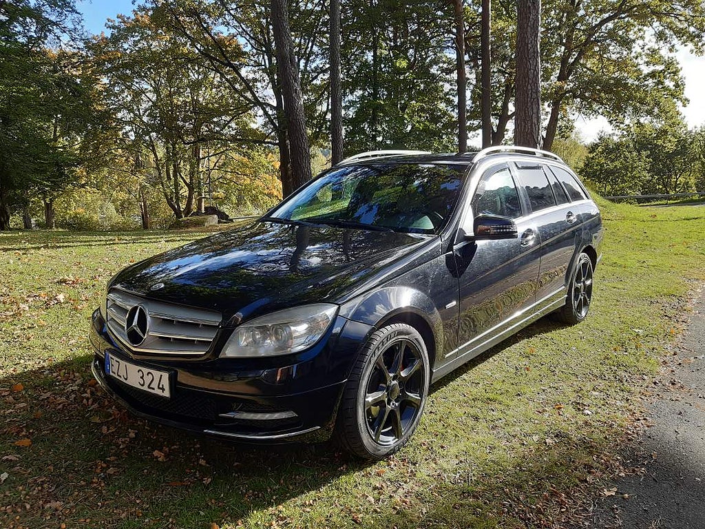 Mercedes-Benz C180 180 T CGI Automat Avantgarde / Drag