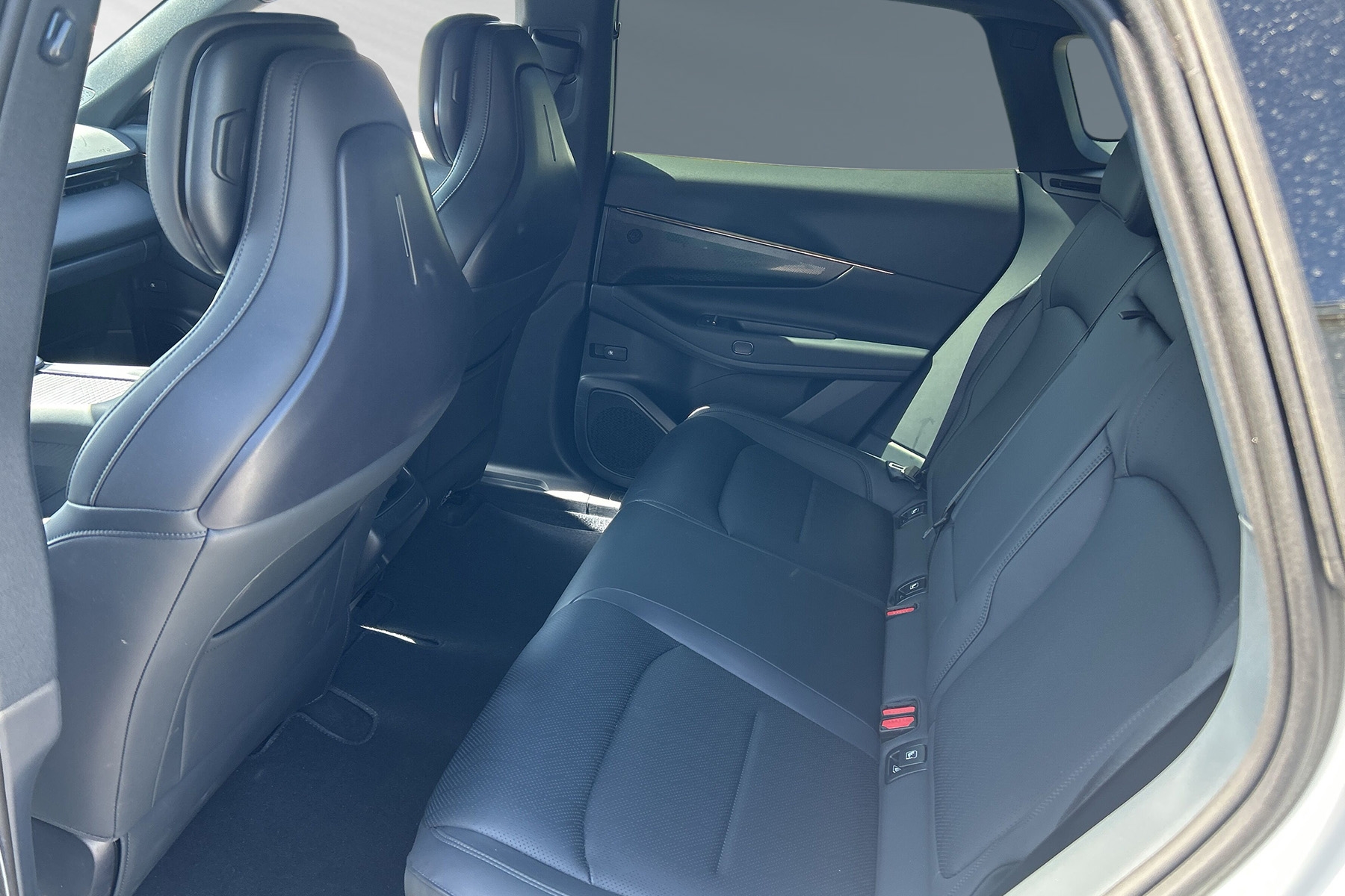Lynk & Co 08 More 2026, bild 7/10