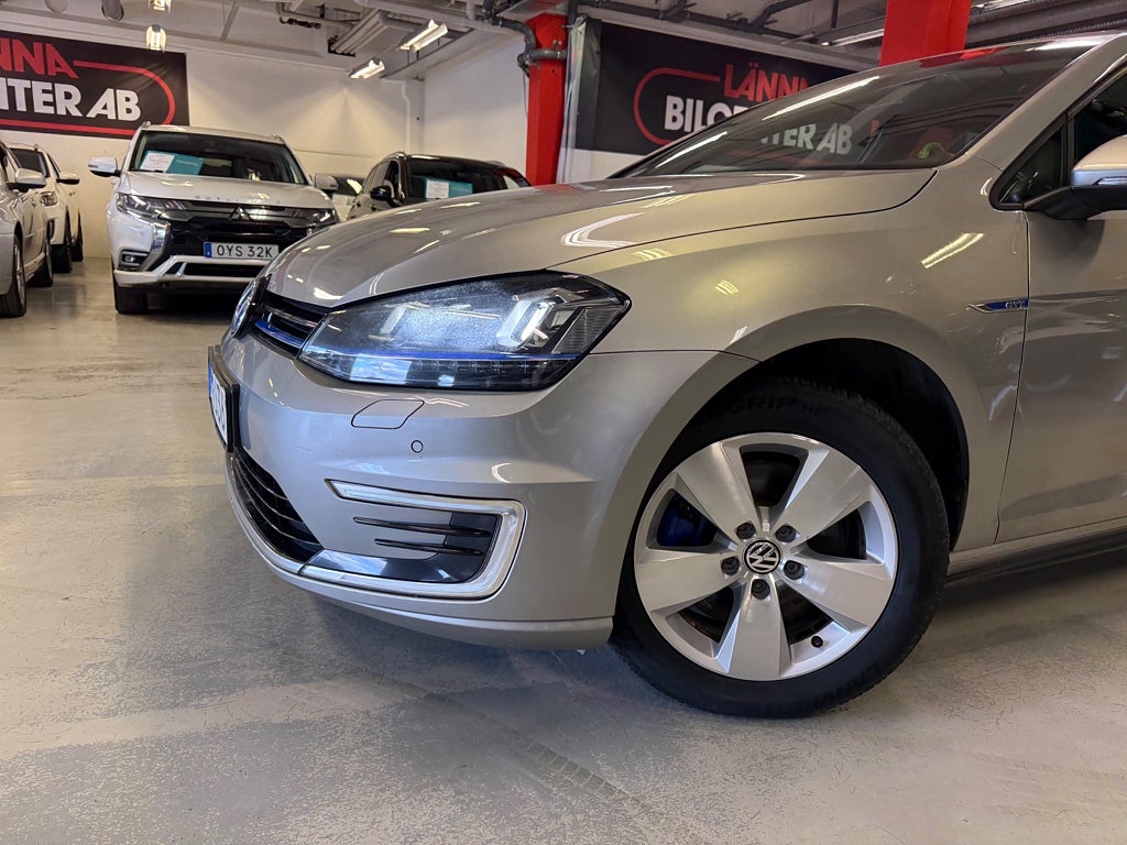 Volkswagen Golf 2016 - miniatyr 2