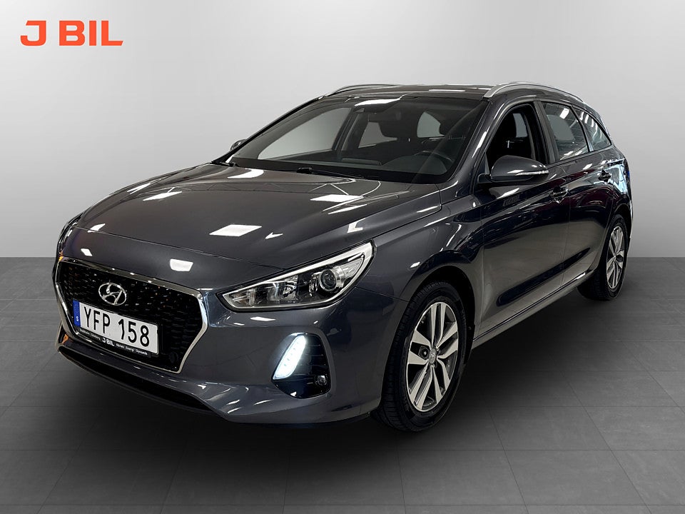 Hyundai i30 Comfort 1.4 T-GDi 140hk Aut RATTVÄRME BACKSENSORER