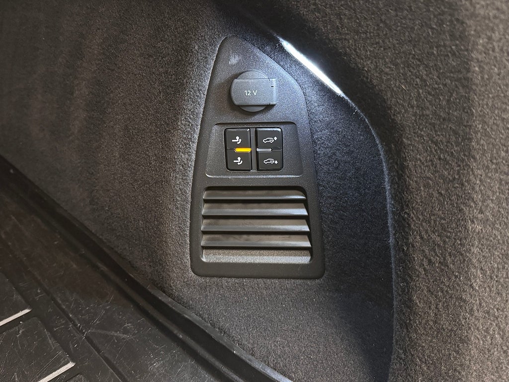 Volkswagen Touareg 2021 - miniatyr 14