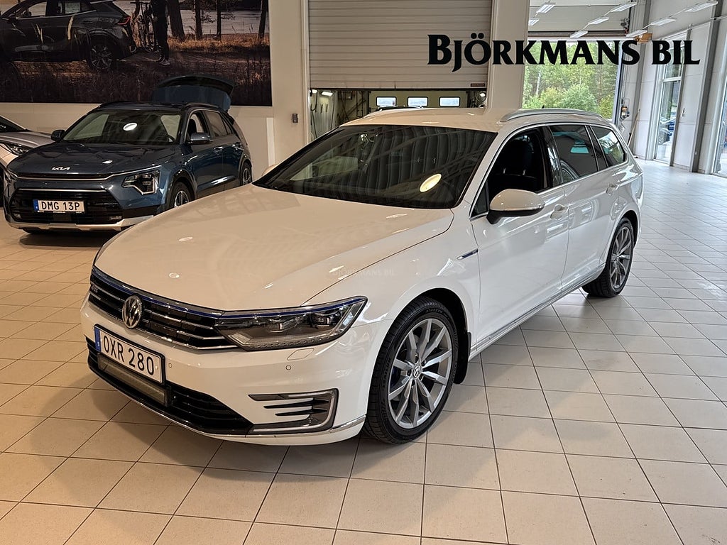 Volkswagen Passat Variant GTE 1.4 TSI DSG S & V-hjul , Drag , Värmare