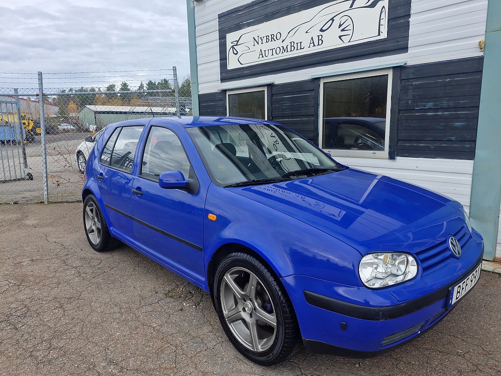 Volkswagen Golf 5-dörrar 1.6 Trendline&KamremBytt&Servad