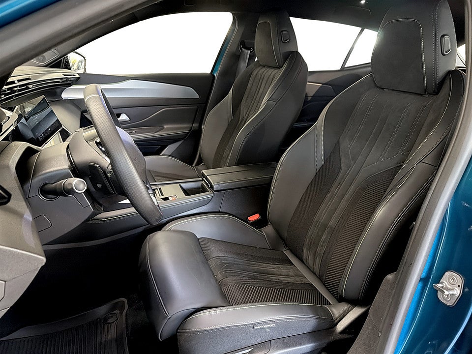 Bild på Peugeot 408 GT Hybrid 136hk Aut B-KAMERA ELSTOL NAV