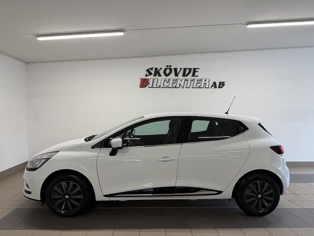 Renault Clio 0.9 TCe Intens/Nyservad/GPS/KeylessGO/PDC/Farthållare