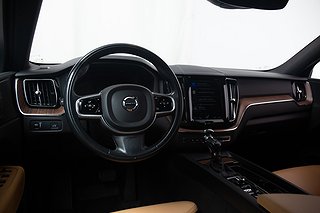 SUV Volvo XC60 13 av 22