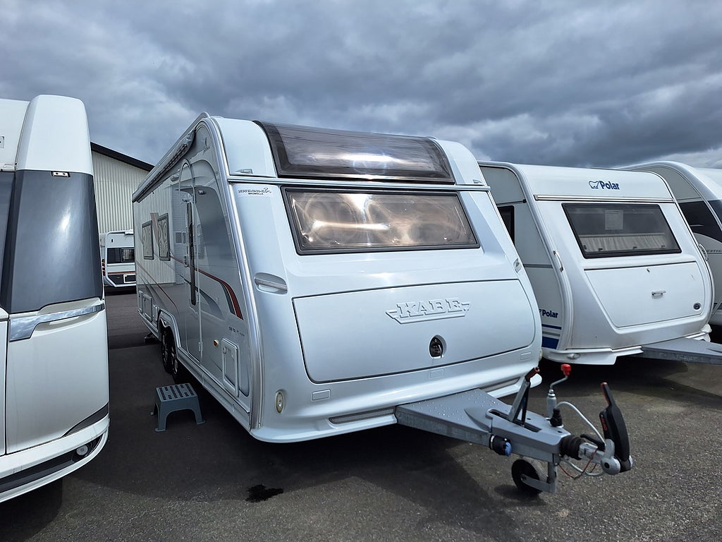 Kabe Imperial 630 ETDL FK KS Långbädd, Dusch, AC, Nytt Tält