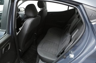 Halvkombi Hyundai i10 22 av 23