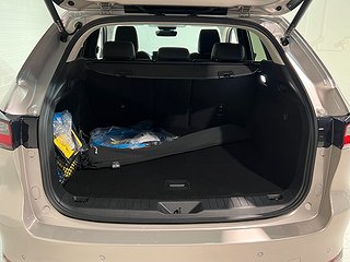 SUV Mazda CX-60 17 av 20
