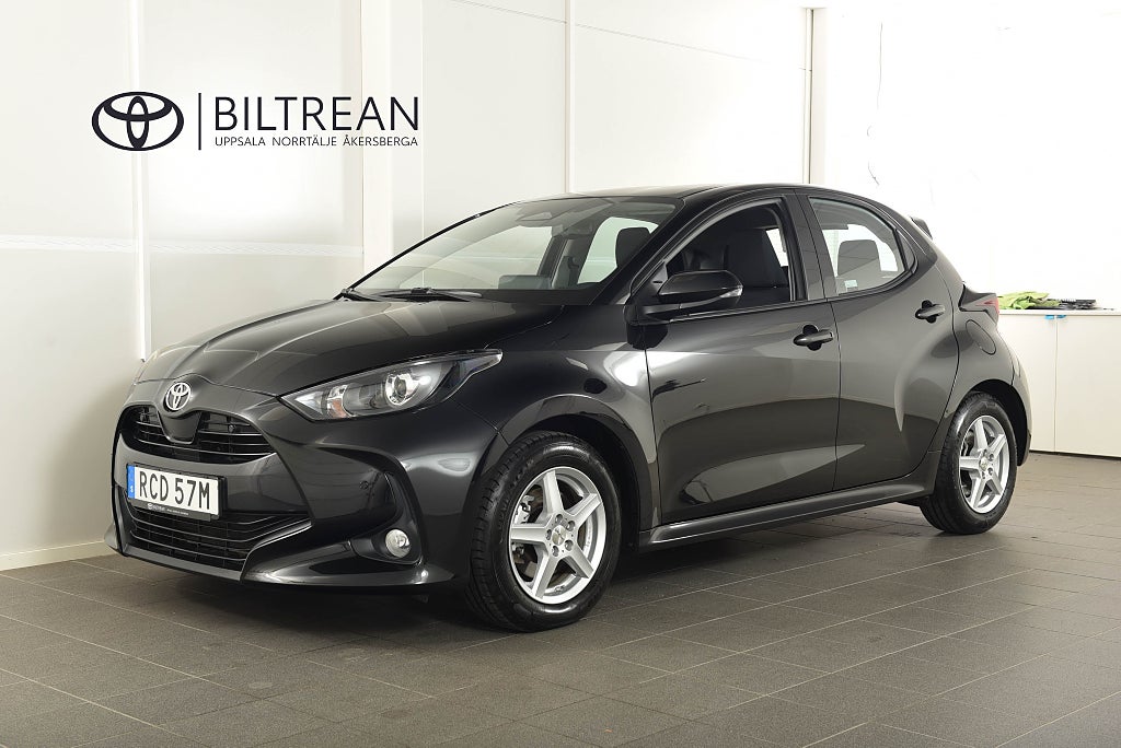 Toyota Yaris 1,5 Elhybrid Active Komfortpaket P-sensorer Backkamera