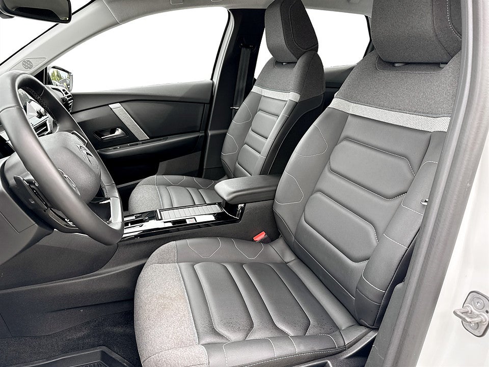 Bild på Citroën C4-X Shine 1.2 PT 130hk Aut KAMPANJRÄNTA 3,99%
