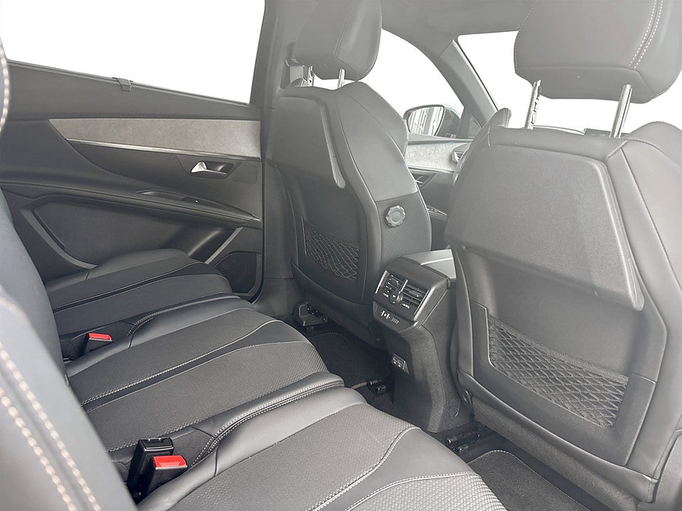 Bild på Peugeot 5008 GT+ 1.2 PT 130hk Aut 7-SITS B-KAMERA CARPLAY