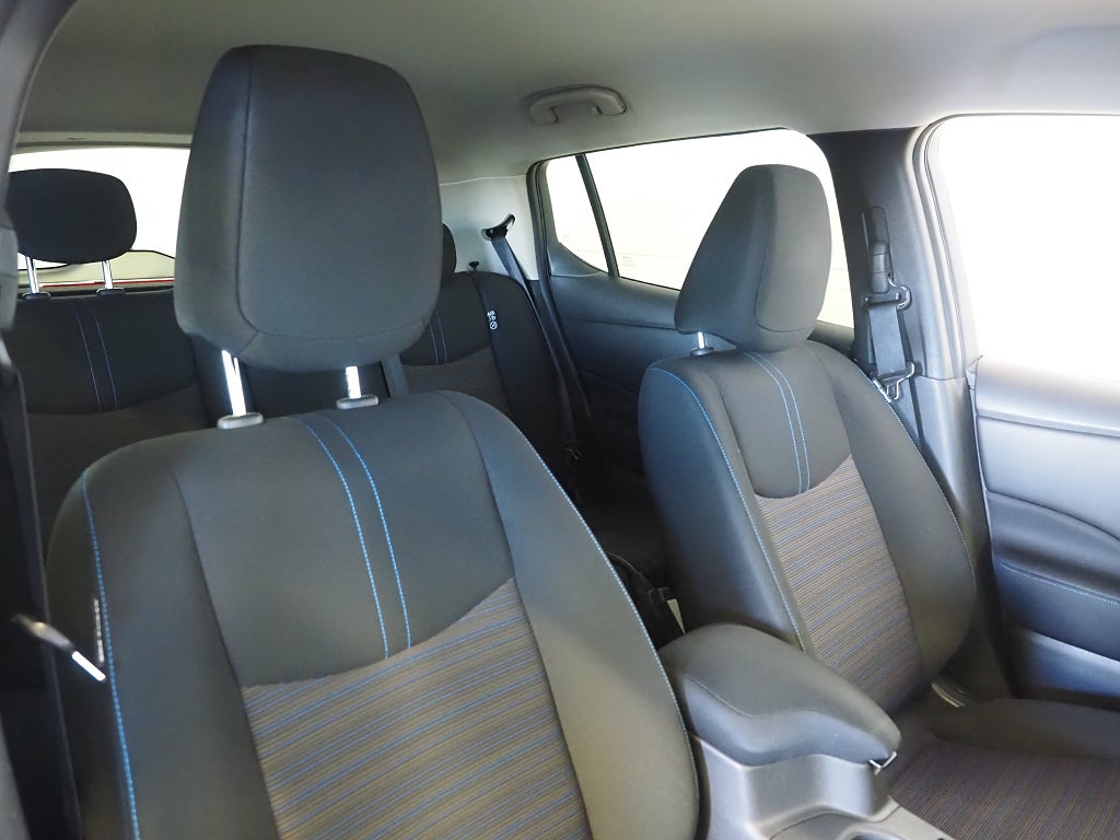 Nissan Leaf N-Connecta|40kWh|Värmepump|360 kamera 2023