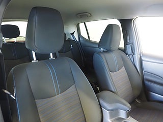 Halvkombi Nissan Leaf 8 av 22