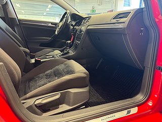 Volkswagen Golf Alltrack 2.0 TDI 4M Drag Mvärm Kamera S&V
