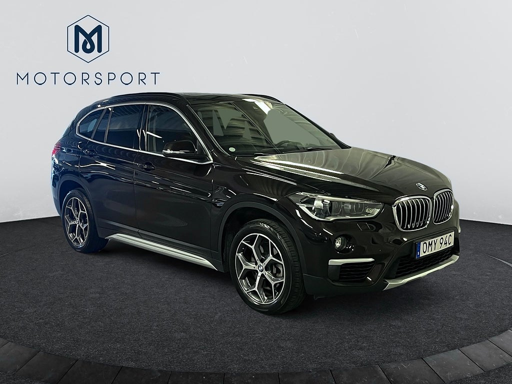 BMW X1 xDrive20d Aut xLine Dragkrok Farth 4WD Panorama HUD bild 7