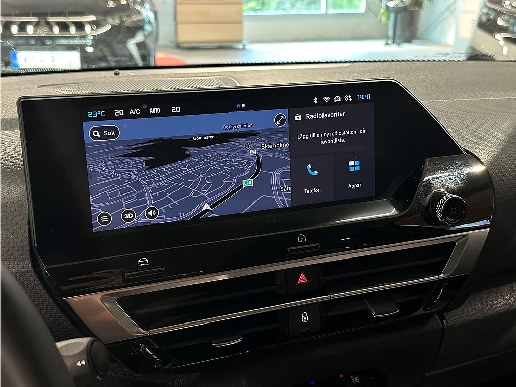 Bild på Citroën C4 X Shine 1.2 PT 130hk Aut - 360-KAMERA,NAV,HUD