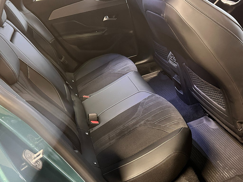 Peugeot 308 SW GT 1.2 PureTech 130HK EAT 360-kamera, Navi thumbnail