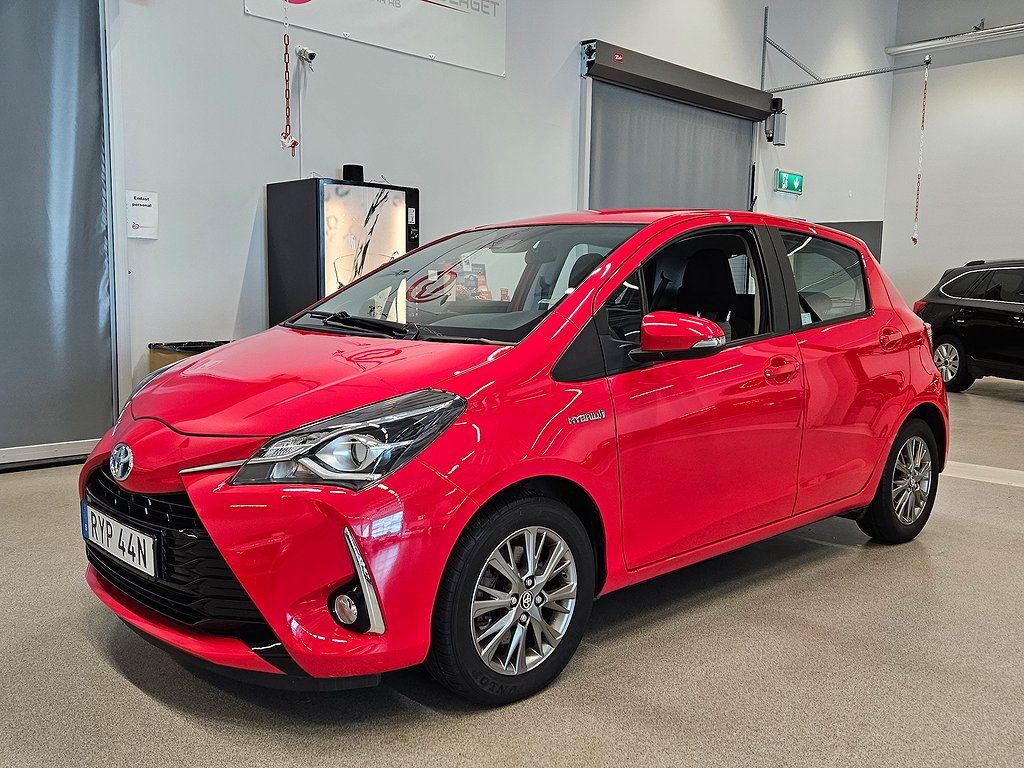 Toyota Yaris Hybrid e-CVT Nyservad Nybes Kampanjränta 3.95%