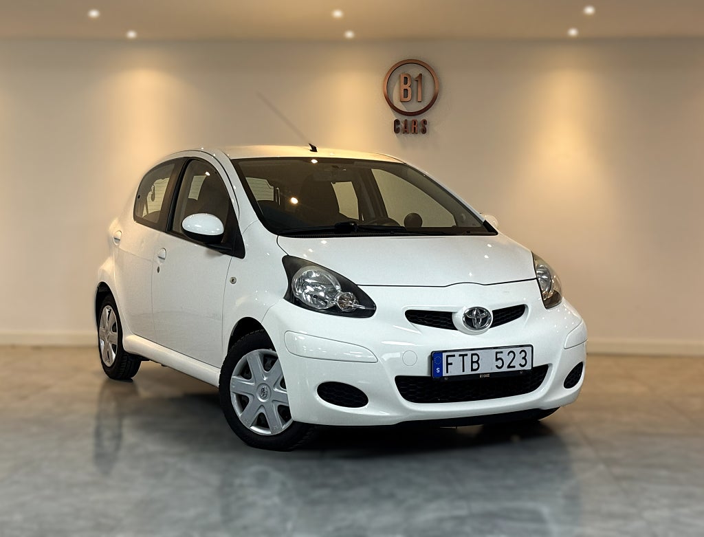 Toyota Aygo 5-dörrar 1.0 VVT-i MultiMode 86HK LÅGMIL AC AUTOMAT
