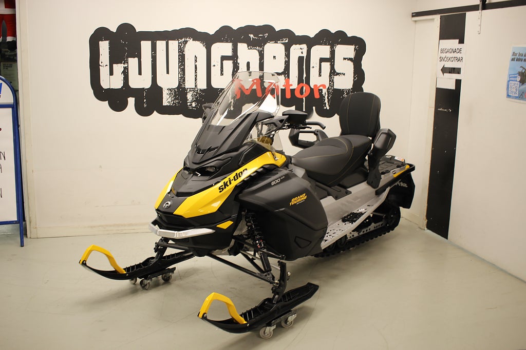 Ski-Doo GT Sport 600 ACE 137" 2026 *KÖP NU 
